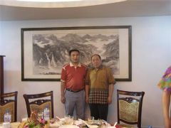 許寶平董事長和少將劉成思合影