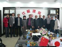 許寶平董事長和日本大久保共同見證仕龍集團和伊萊克斯簽訂協議